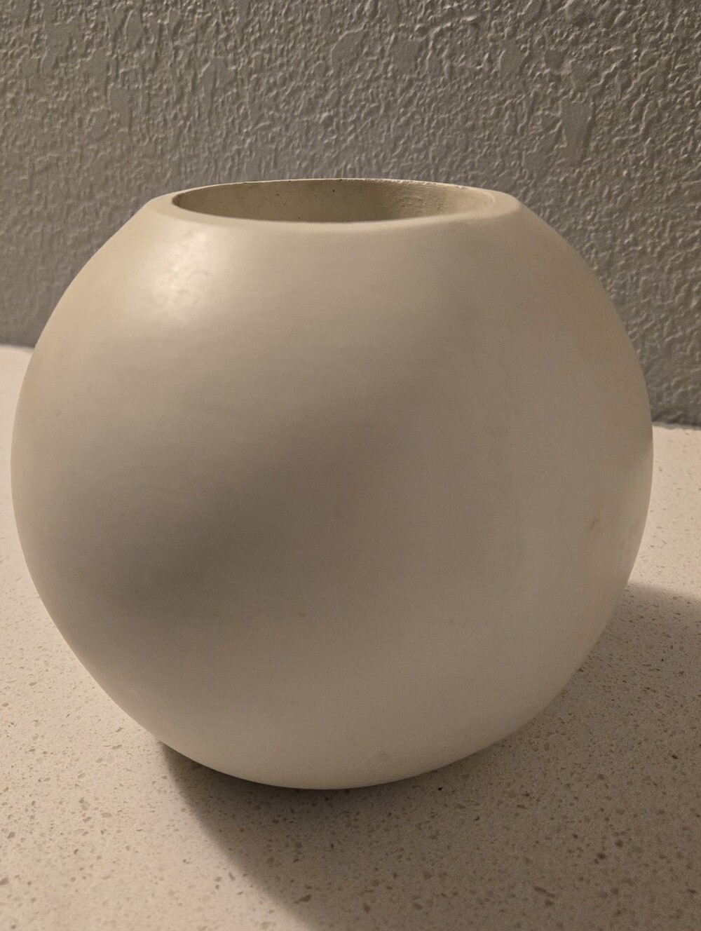 K Lawrence Collection DISCONTINUED Round Candle Holder NATURAL